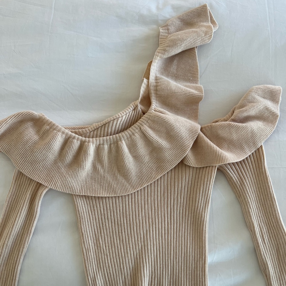 Peach Tularosa Off-the-shoulder Sweater
